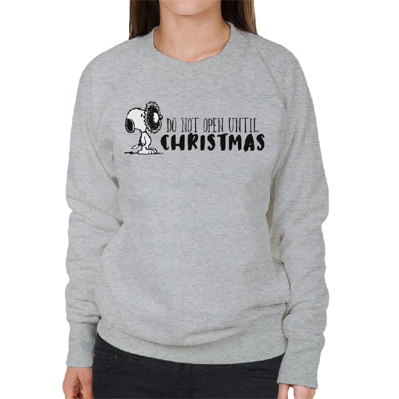 Peanuts Snoopy Holly Wreath On Face Women's Sweatshirt Hoodie with Lace Feminine Delicate