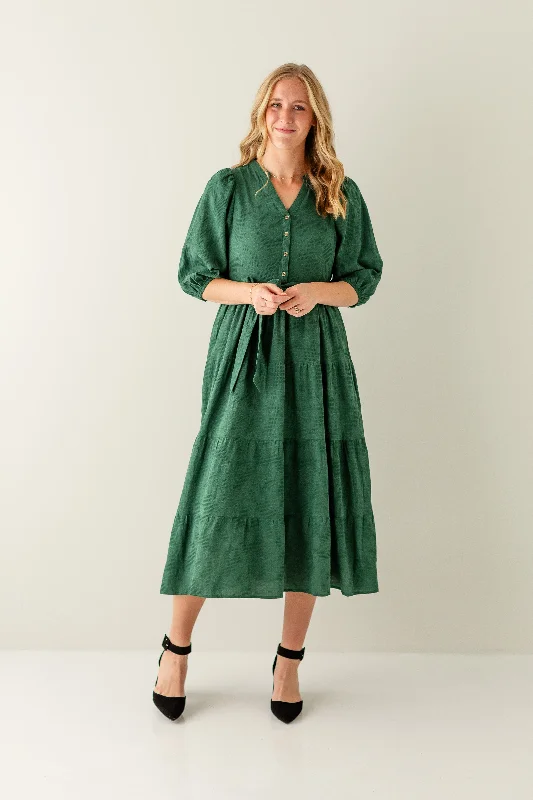 'Holly' Textured Button Front Tiered Maxi Dress in Hunter Green Cozy Maxi Dress with Slit