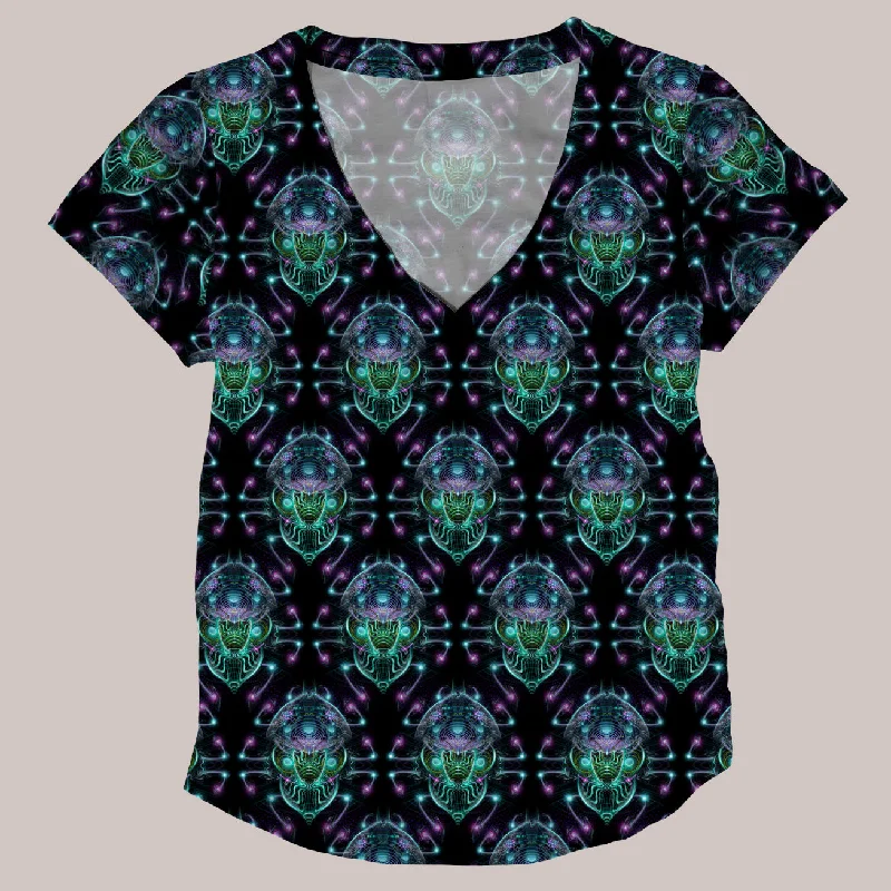 Psychedelic V-Neck Shirt (UV/RGB, Eco-Friendly, Womens) | ILLUMINATRIX Hooded Caped Shawl Collar